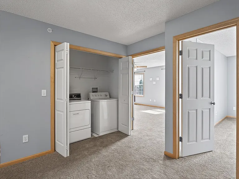 12210 Urbank St NE #B — Photo 20