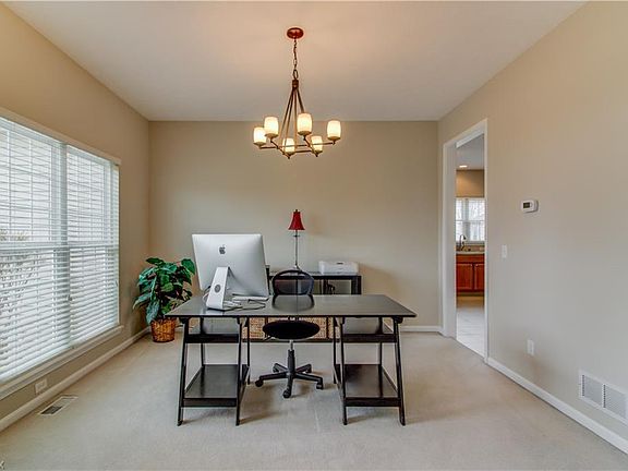 5th image of 33362 Ambleside Dr