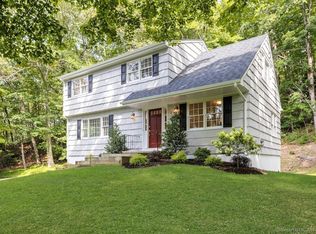 15 Riverside Dr, Ridgefield, CT 06877