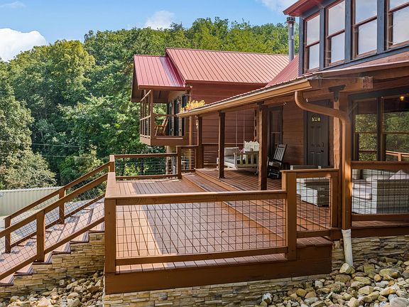 3rd image of 2209 Henderson Springs Rd