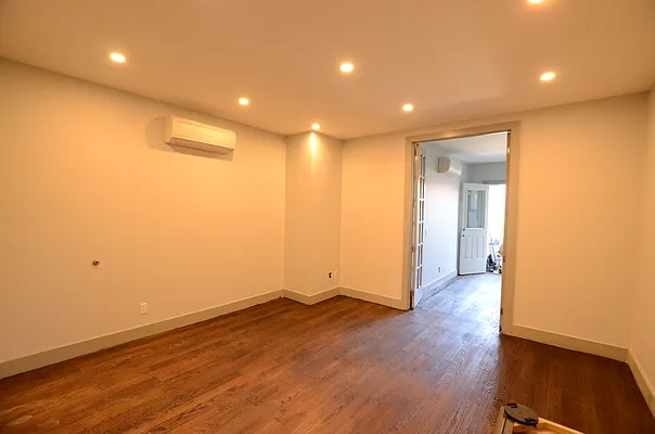 Rented by Miron Realty Group | media 26