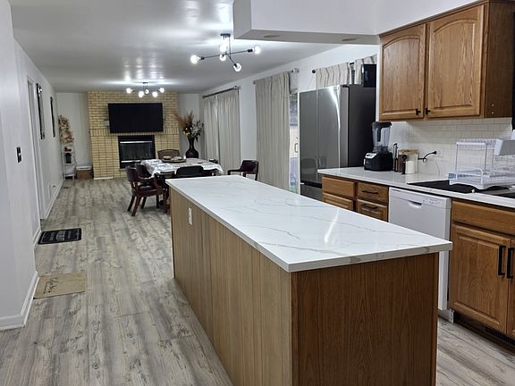 5th image of 430 Gillings Dr