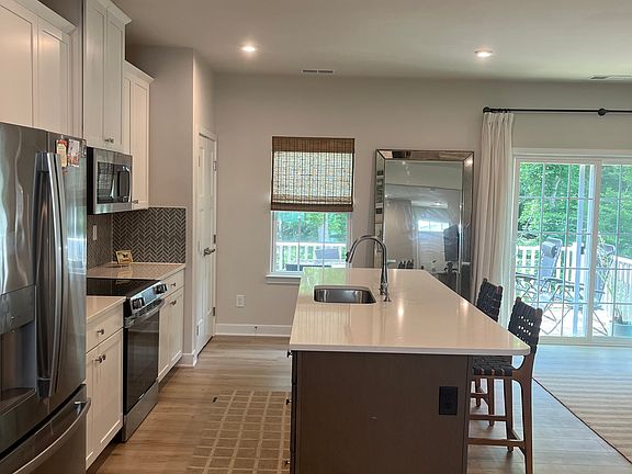 5th image of 408 Serenity Cir #408