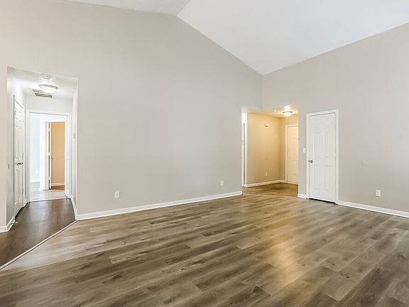 4th image of 5654 Fair Ridge Pl
