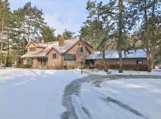 1517 River Terrace Dr, East Lansing, MI 48823