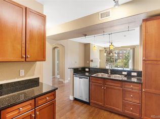 9059 E Panorama Cir #B-216, Englewood, CO 80112