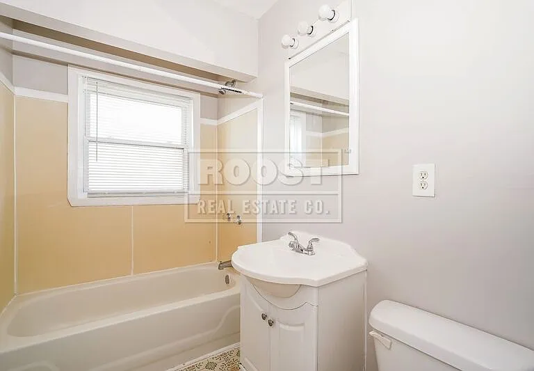 108 Columbian Ave #B — Photo 10