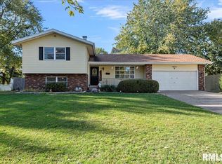 2401 Delaware Dr, Springfield, IL 62702