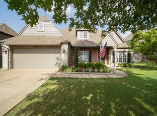 12011 S Birch Ct, Jenks, OK 74037
