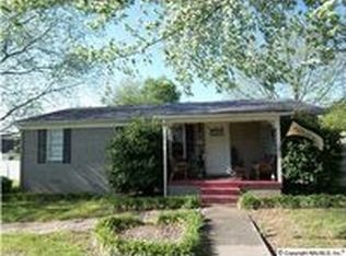 1027 Oakwood Ave NE, Huntsville, AL 35811
