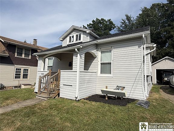 2nd image of 329 Baker St