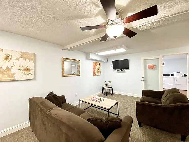 Normandy Park Apartments — Photo 19