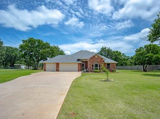 1322 Houser Ln, Blanchard, OK 73010