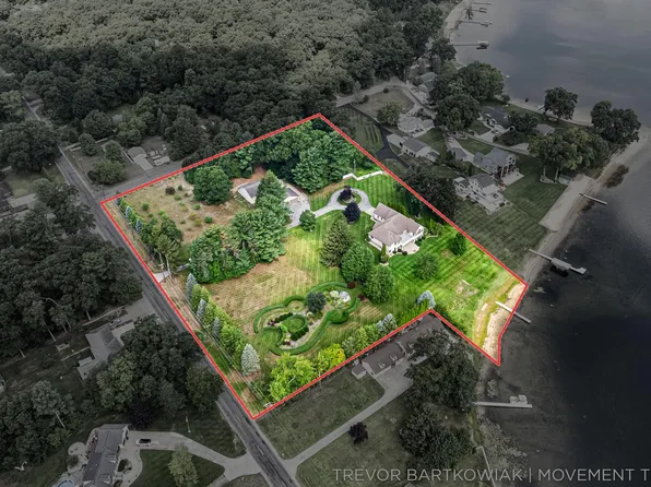 2696 Middle Lake Rd, Twin Lake, MI 49457