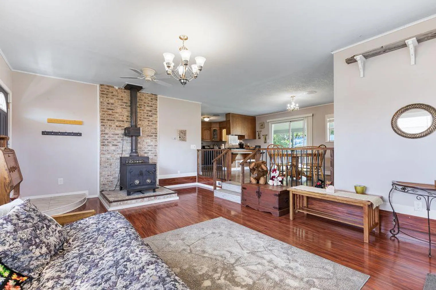3 bed, 2.0 bath, 2647 sqft, $5,243 — Photo 1