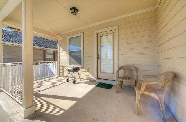 17945 Kenai Fjords 78660 | 3bed 2bath + office 2 Car garage $1995 — Photo 3