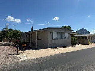 3 bed, 2.0 bath, 1400 sqft, $1,400 — Photo 3