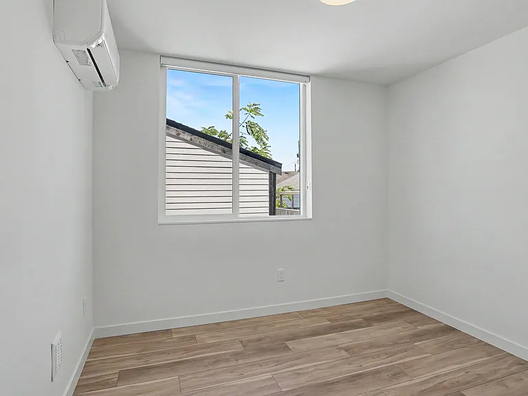 5567 23rd Ave S — Photo 15