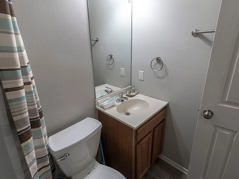 204 Wheaton Ct — Photo 17
