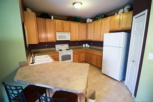 4th image of 25981 Maritime Cir S