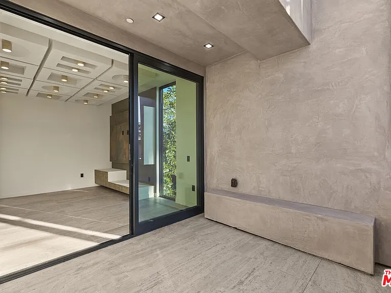 1021 N Ogden Dr #Penthouse 7 — Photo 5
