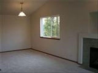 4th image of 402 E 49th Street Ct