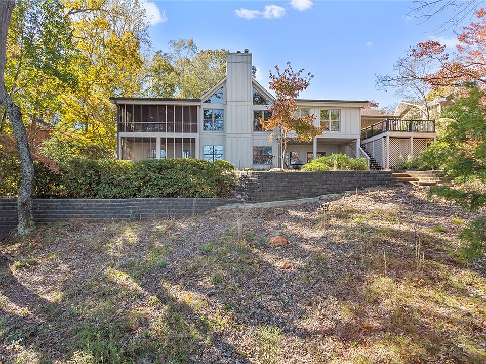 1st image of 502 Mustang Dr
