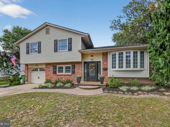 317 Brandywine Dr, Marlton, NJ 08053