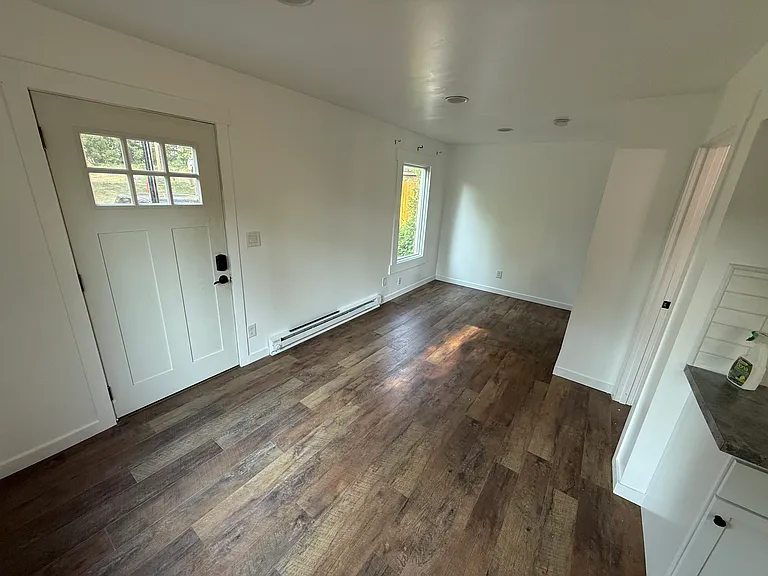 2208 Ramona Ave — Photo 9