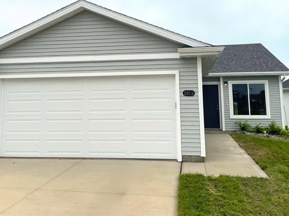 2313 Legacy Dr, Norwalk, IA 50211
