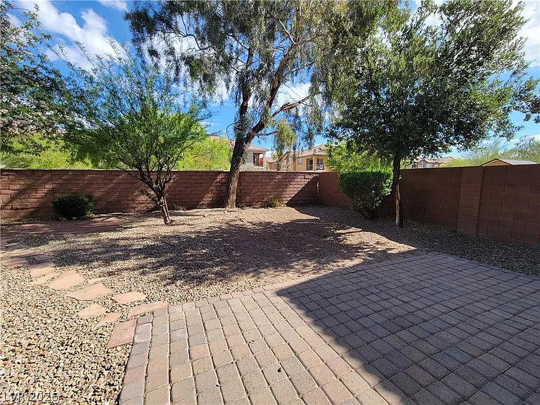 8458 Pico Rivera Ave — Photo 37