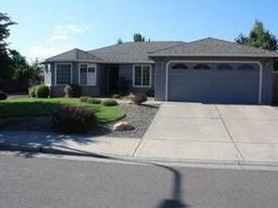 1572 Arlington Dr, MEDFORD, OR, 97501