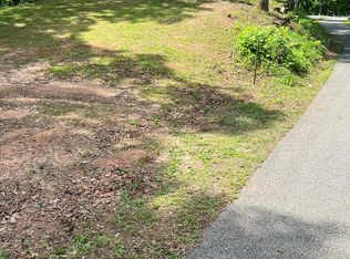 12 Rogers Rd, Franklin, NC 28734