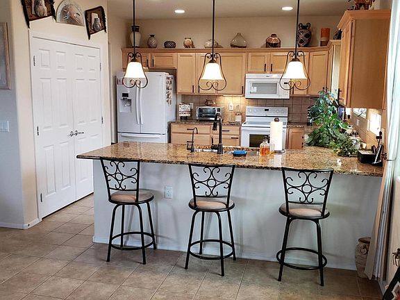 3rd image of 13913 E Huppenthal Blvd