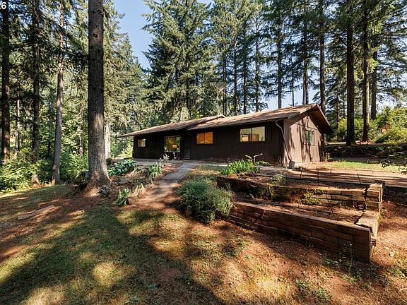 3rd image of 14901 SW Glade Ln