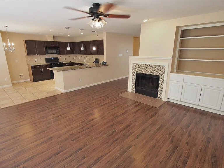 21211 Bridge Springs Ln — Photo 8