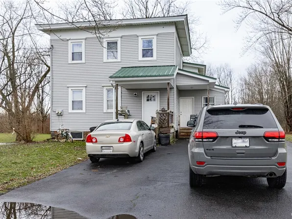9083 North Rd, Bridgeport, NY 13030