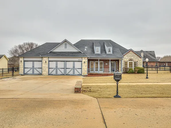 1012 W Dogwood St, Skiatook, OK 74070