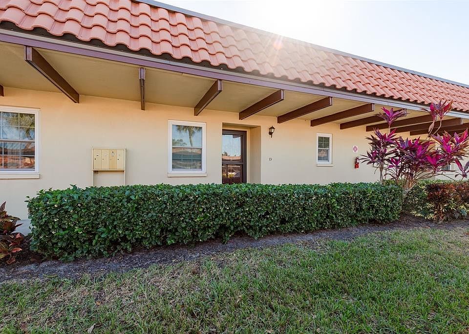 1st image of 1701 Pinehurst Rd APT 17D