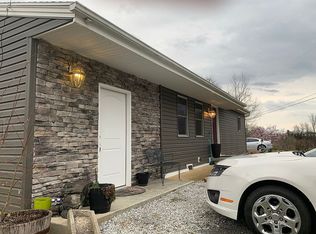 102 Lynn Ln, Johnson City, TN 37604