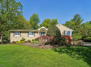 79 Brookside Ter, North Caldwell, NJ 07006