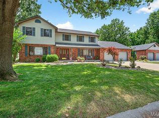 509 Lakewood Dr, Troy, IL