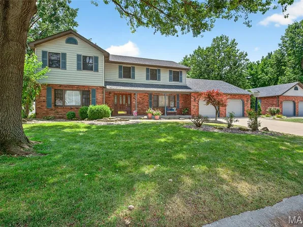 509 Lakewood Dr, Troy, IL 62294