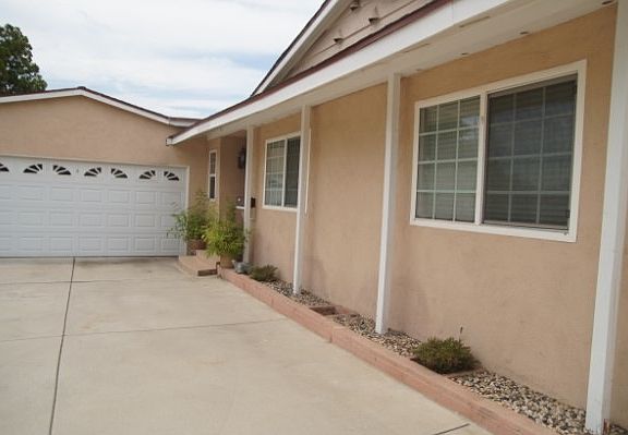 5th image of 543 N Morada Ave