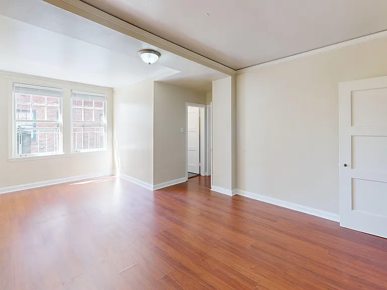 950 Franklin Street — Photo 1