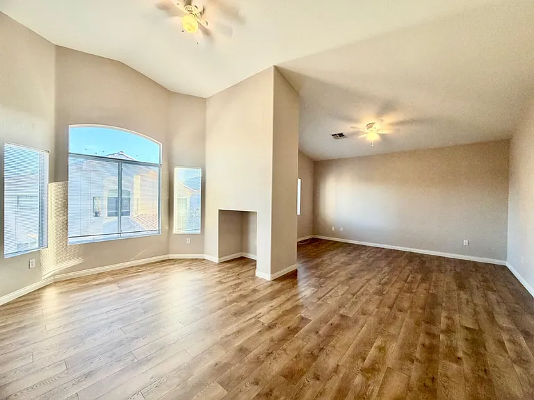 8917 Waltzing Waters Ct — Photo 20