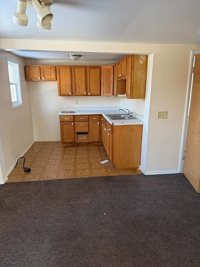 601 N Winnebago Ave — Photo 6