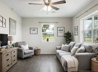 3293 N 335th Rd #B, Haskell, OK 74436