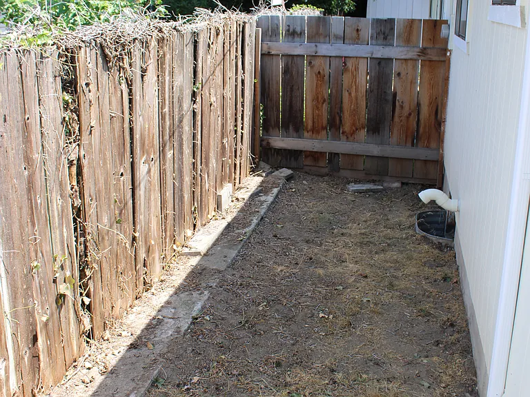 N Wiscomb St — Photo 3