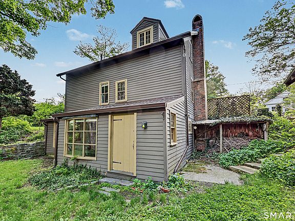 5th image of 692 Kent Road